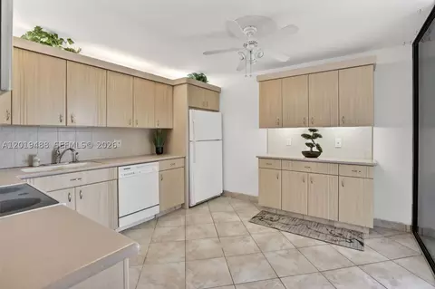 2808 N 46th Ave #E654, Hollywood, FL 33021 photo 3