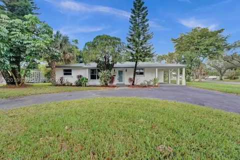101 SW 53rd Ave, Plantation, FL 33317