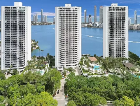 3000 Island Blvd #2802, Aventura, FL 33160