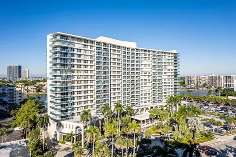 3800 S Ocean Dr #818, Hollywood, FL 33019