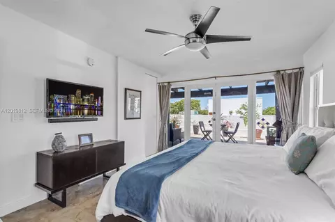 Bedroom - 209 Enid Dr #36, Key Biscayne, FL 33149 photo 2 of 10