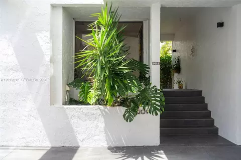 Exterior - 209 Enid Dr #36, Key Biscayne, FL 33149 photo 12 of 17