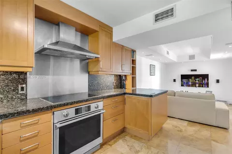 Kitchen - 209 Enid Dr #36, Key Biscayne, FL 33149 photo 1 of 3