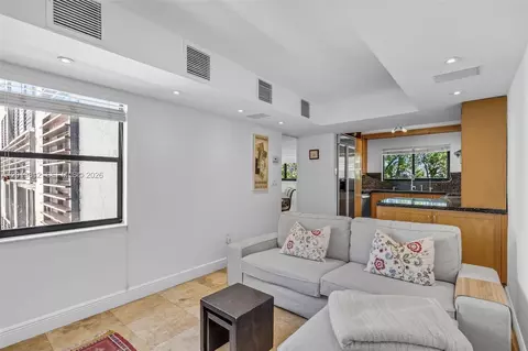 Living - 209 Enid Dr #36, Key Biscayne, FL 33149 photo 3 of 3