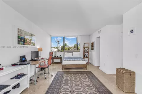 Bedroom - 209 Enid Dr #36, Key Biscayne, FL 33149 photo 4 of 10