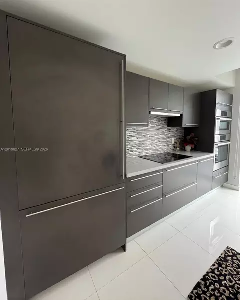 7875 NW 107th Ave #412, Doral, FL 33178