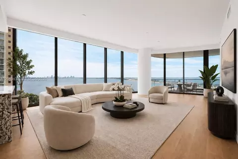 175 SE 25 Rd #801, Miami, FL 33129