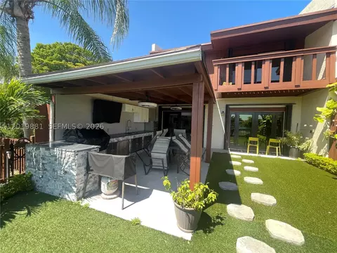 7345 SW 148th Ct, Miami, FL 33193 photo 2