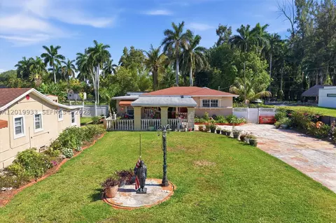 55-57 NE 156th St, Miami, FL 33162