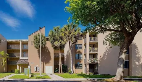 3581 SW 117th Ave #5-206, Miami, FL 33175