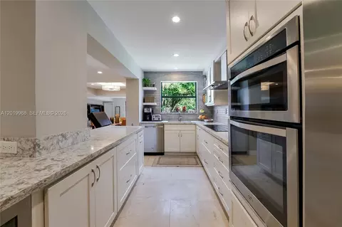 321 Poinciana Dr #901, Sunny Isles Beach, FL 33160