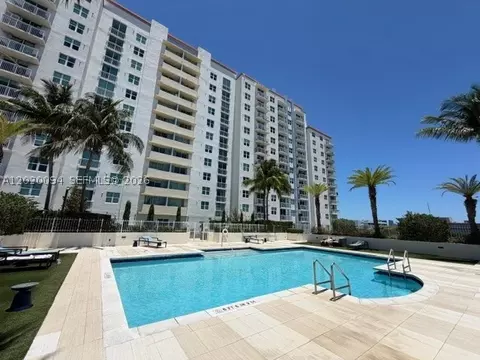 3000 Coral Way #813, Miami, FL 33145
