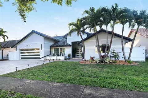 16183 NW 15th St, Pembroke Pines, FL 33028