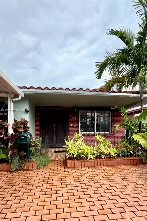 320 NW 61st Ave, Miami, FL 33126