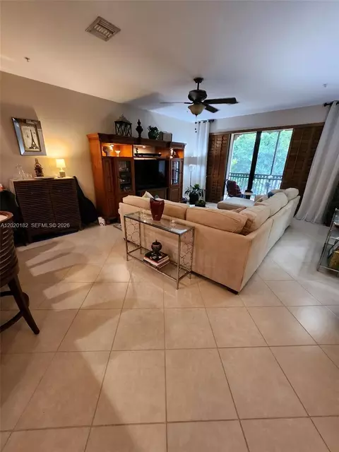 2901 NW 126th Ave #2-315, Sunrise, FL 33323