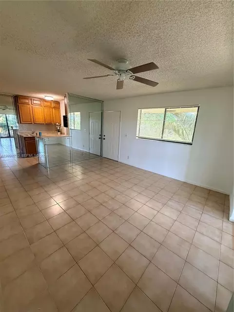 588 Trace Cir #202, Deerfield Beach, FL 33441