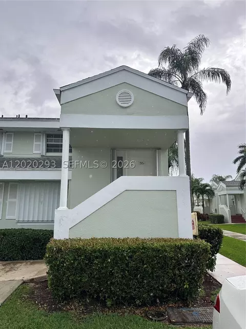 2526 SE 20th Pl #207-B, Homestead, FL 33035