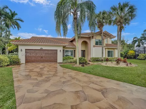 4077 NW 83rd Ln, Coral Springs, FL 33065
