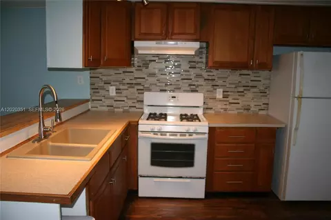 13 Old State Rd, Key Largo, FL 33037 photo 3