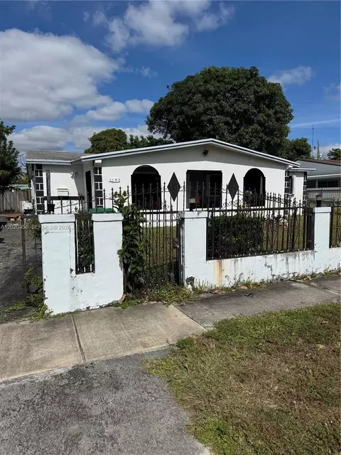 1251 NW 190th St, Miami Gardens, FL 33169