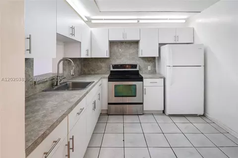 11905 NE 2nd Ave #C403, North Miami, FL 33161