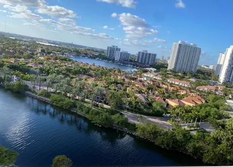 20505 E Country Club Dr #1739, Aventura, FL 33180