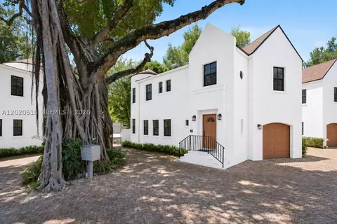2917 Jackson Ave #6, Miami, FL 33133