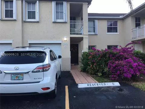 9167 Fontainebleau Blvd #3, Miami, FL 33172