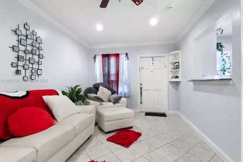 2219 Polk St #5A, Hollywood, FL 33020