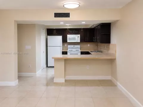 13255 SW 88 Ln #406-CS, Miami, FL 33186