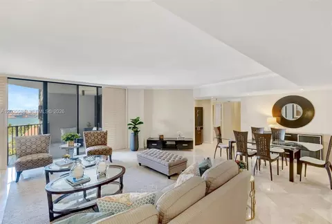 520 Brickell Key Dr #A914, Miami, FL 33131