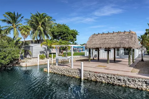 251 Azalea St, Tavernier, FL 33070