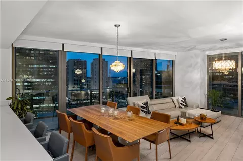 1300 S Miami Ave #1405, Miami, FL 33130