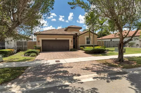 25180 SW 119th Ave, Homestead, FL 33032