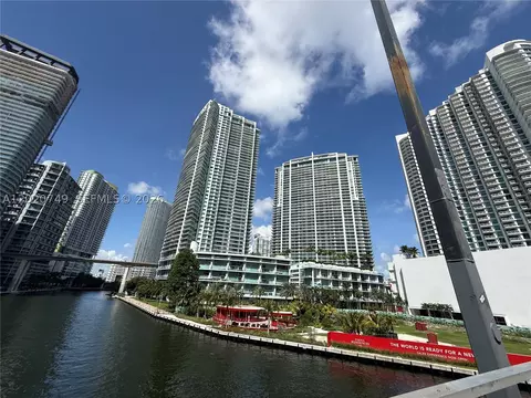 92 SW 3rd St #1804, Miami, FL 33130