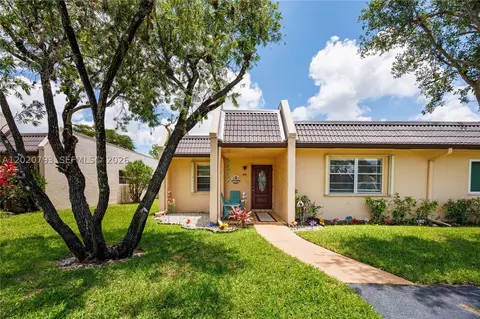 108 Lake Terry Dr #108, West Palm Beach, FL 33411