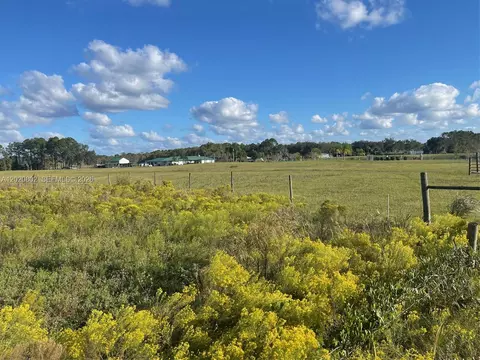 Huntington Shortcut Rd, Cresent City, FL 32112