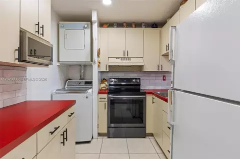 Other - 440 E 23rd St #1405, Hialeah, FL 33013 photo 3 of 6