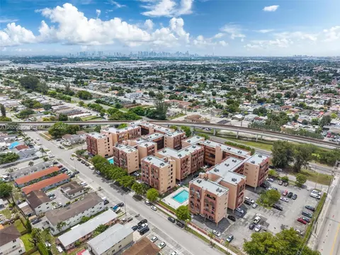 View/Area - 440 E 23rd St #1405, Hialeah, FL 33013 photo 2 of 4