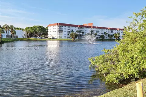 4851 NW 21st St #107, Lauderhill, FL 33313