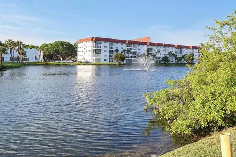 4851 NW 21st St #107, Lauderhill, FL 33313