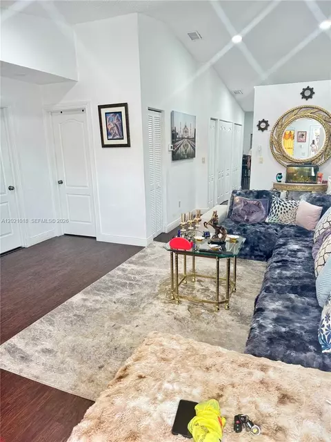 7231 W 29th Way, Hialeah, FL 33018 photo 2