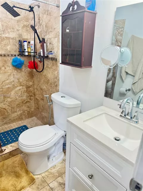 7231 W 29th Way, Hialeah, FL 33018 photo 5
