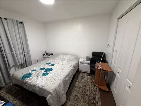 7231 W 29th Way, Hialeah, FL 33018 photo 12