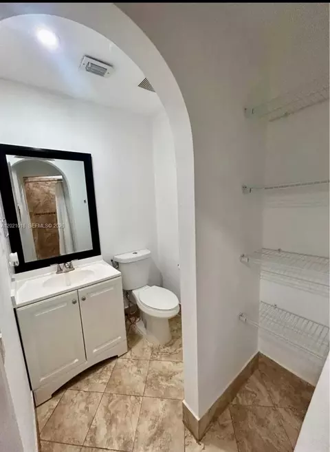 7231 W 29th Way, Hialeah, FL 33018 photo 10