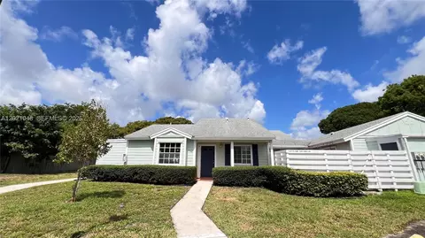 13775 SW 149th Cir Ln, Miami, FL 33186