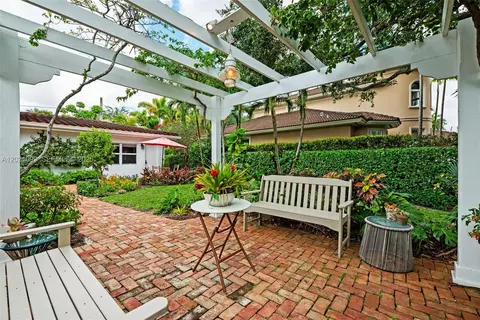 Exterior - 37 Deer Run, Miami Springs, FL 33166 photo 15 of 19