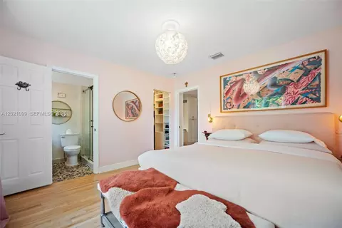 Bedroom - 37 Deer Run, Miami Springs, FL 33166 photo 4 of 6