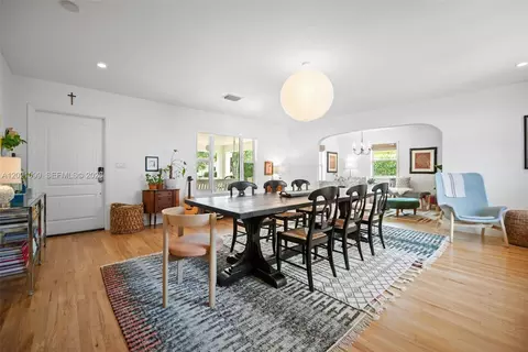 Dining - 37 Deer Run, Miami Springs, FL 33166 photo 1 of 2