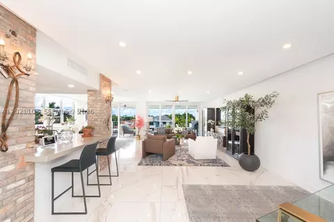 10180 W Bay Harbor Dr #4A, Bay Harbor Islands, FL 33154